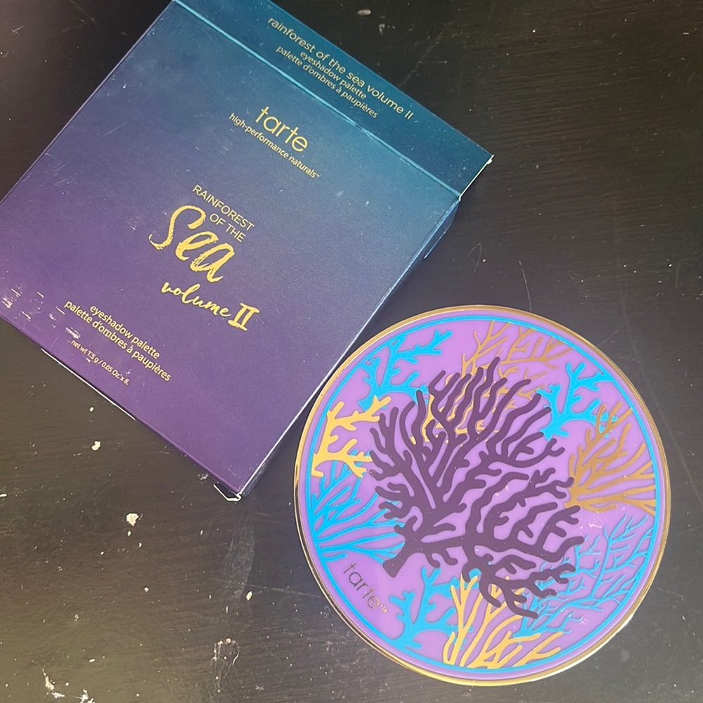 Eyeshadow palette
